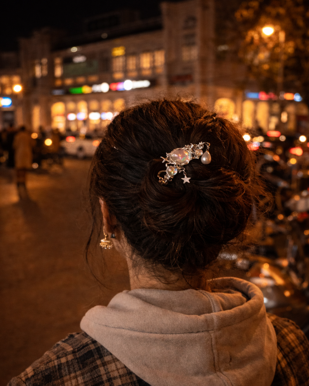 Pearl of the Night HairPin